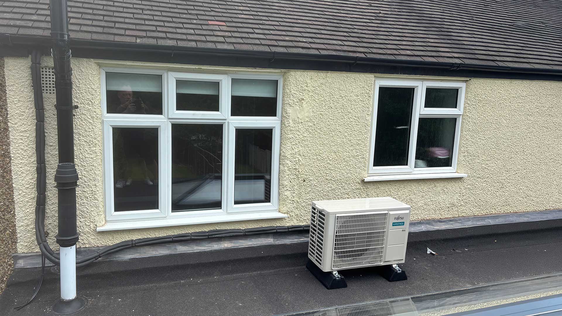 Alex-Wilson-Jones-Epsom-Aircon-unit-flatroof